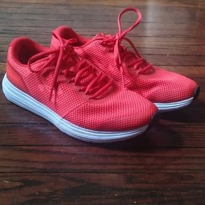 Under Armour Orange shoes size 8